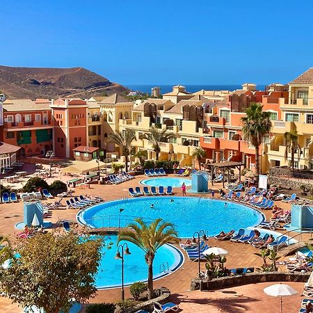 Sunny Apartment & Heated Pool Лос Кристианос Екстериор снимка