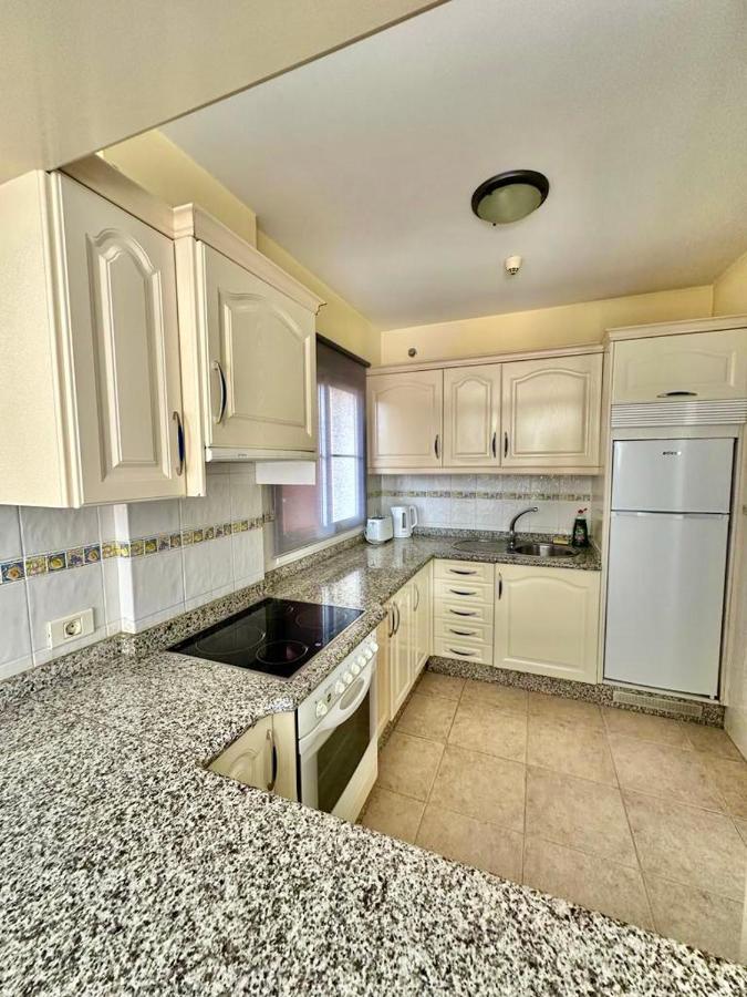 Sunny Apartment & Heated Pool Лос Кристианос Екстериор снимка
